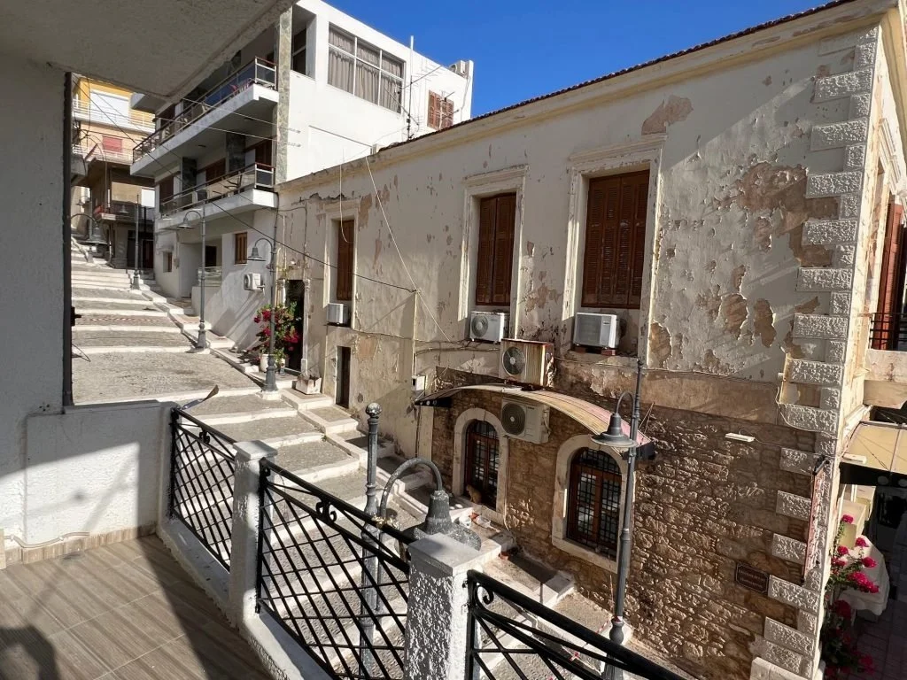 Not available - last listed for €160,000