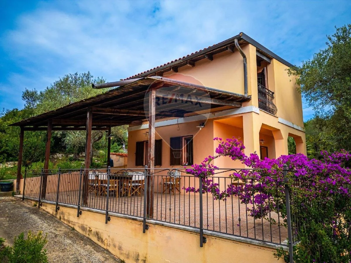 Not available - last listed for €108,000