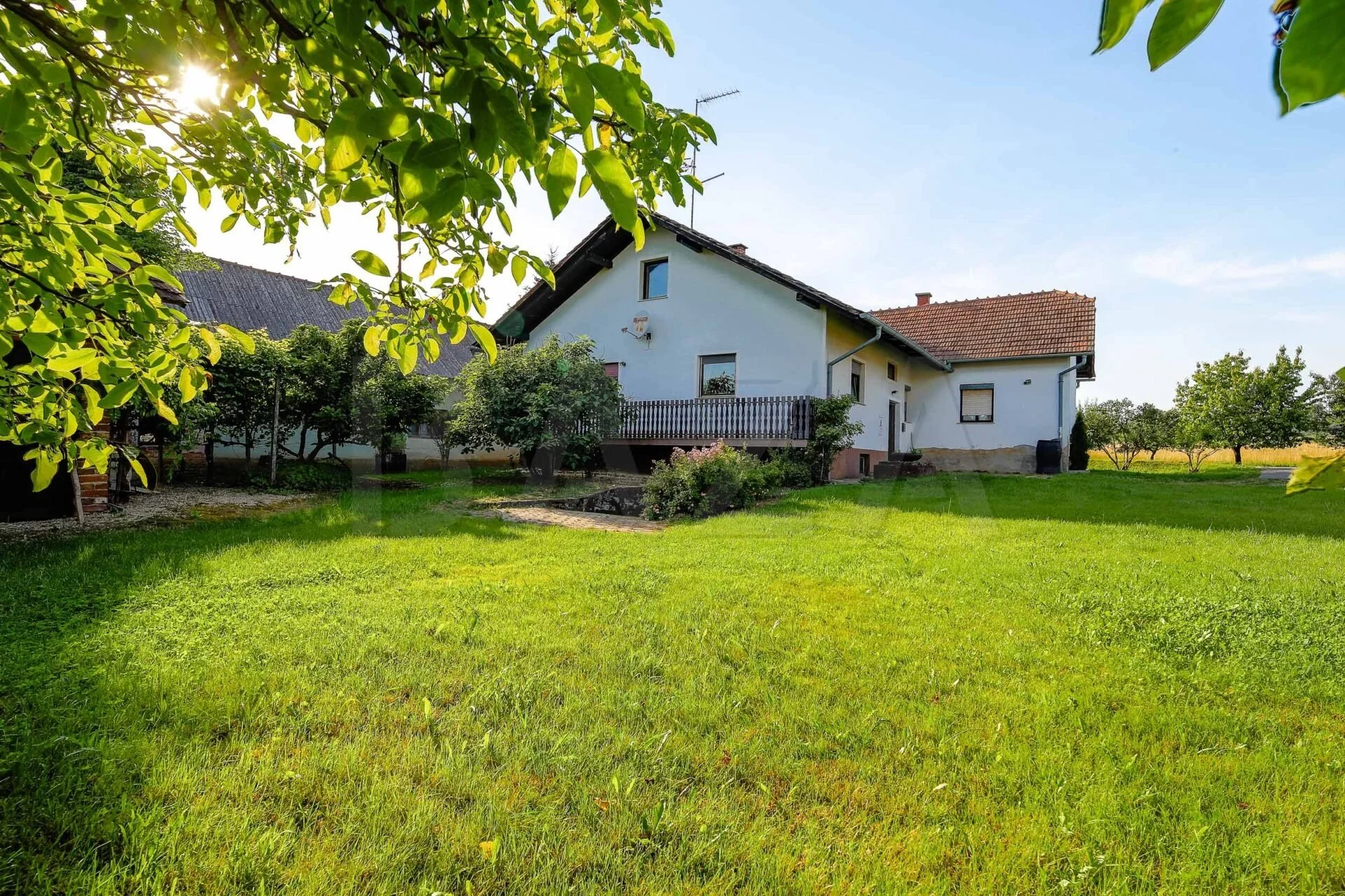 Not available - last listed for €120,000