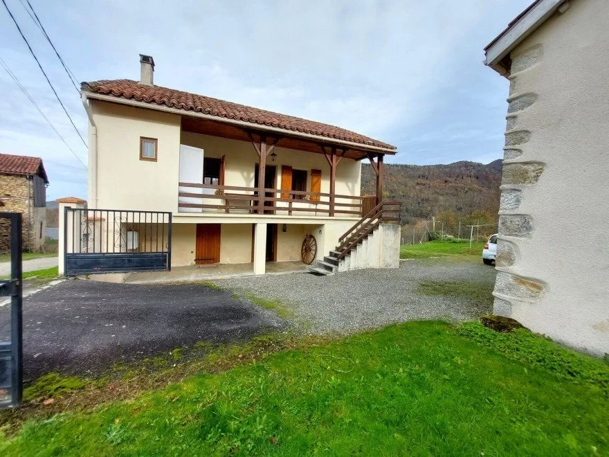 Not available - last listed for €155,600