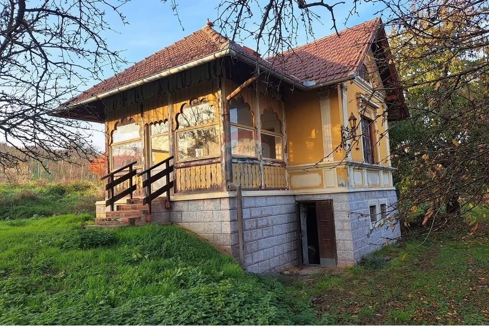 €185,000