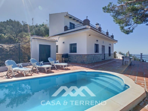€1,400 / month