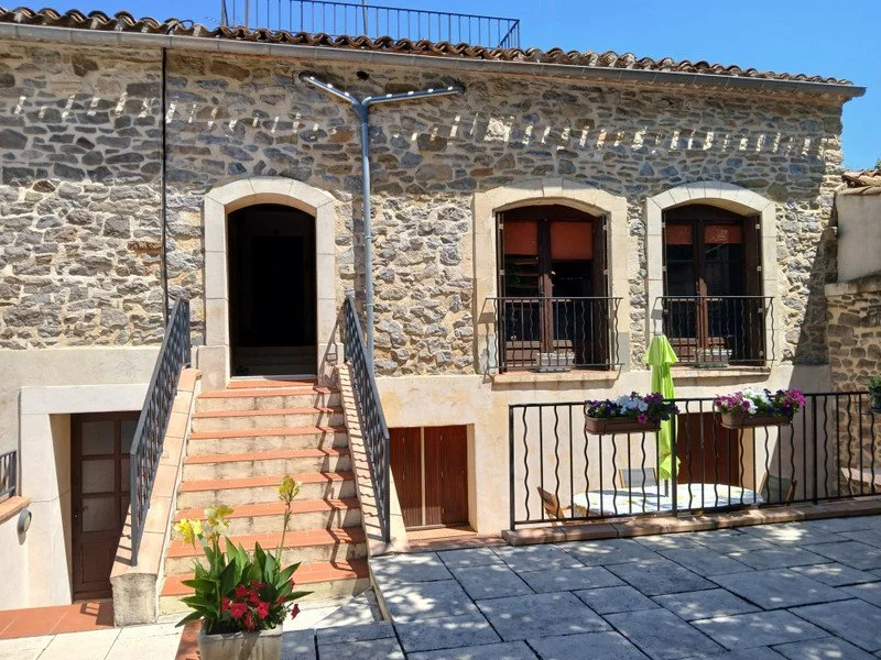 €140,000