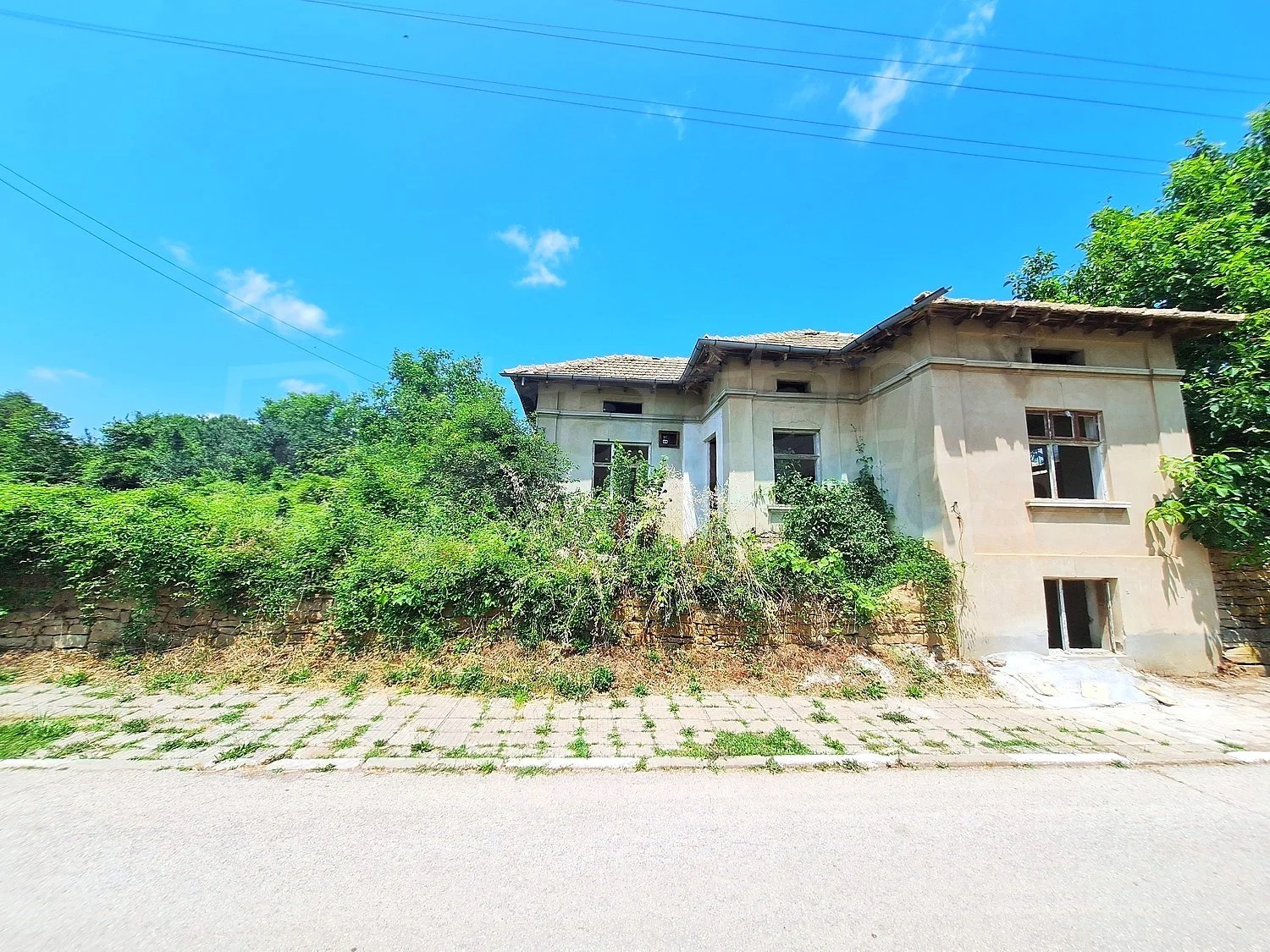 €5,500