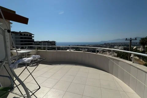 €150,000