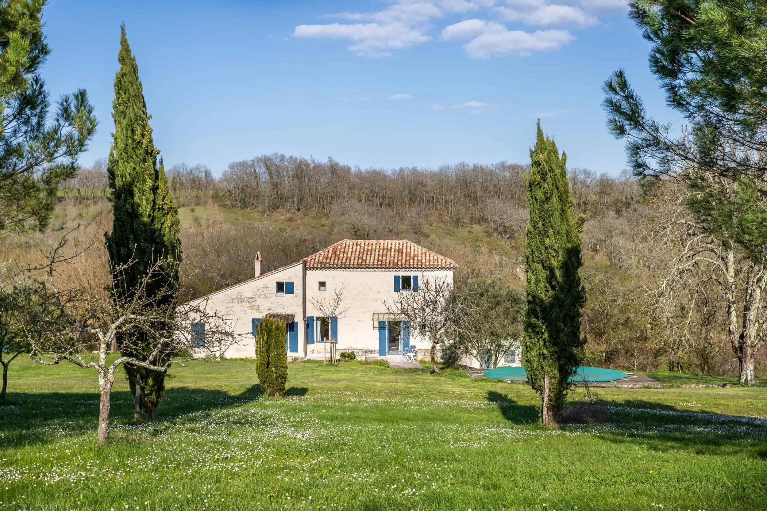 €696,800