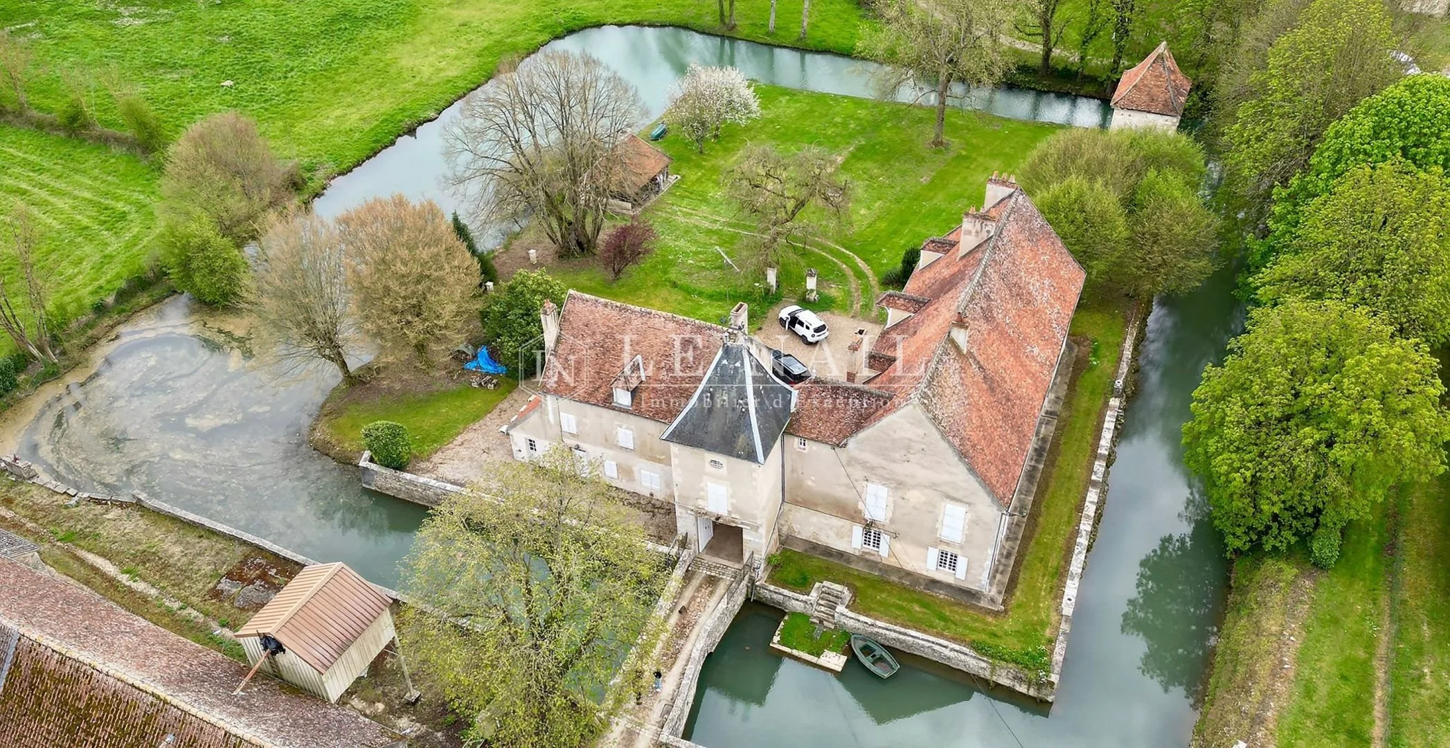 €950,000