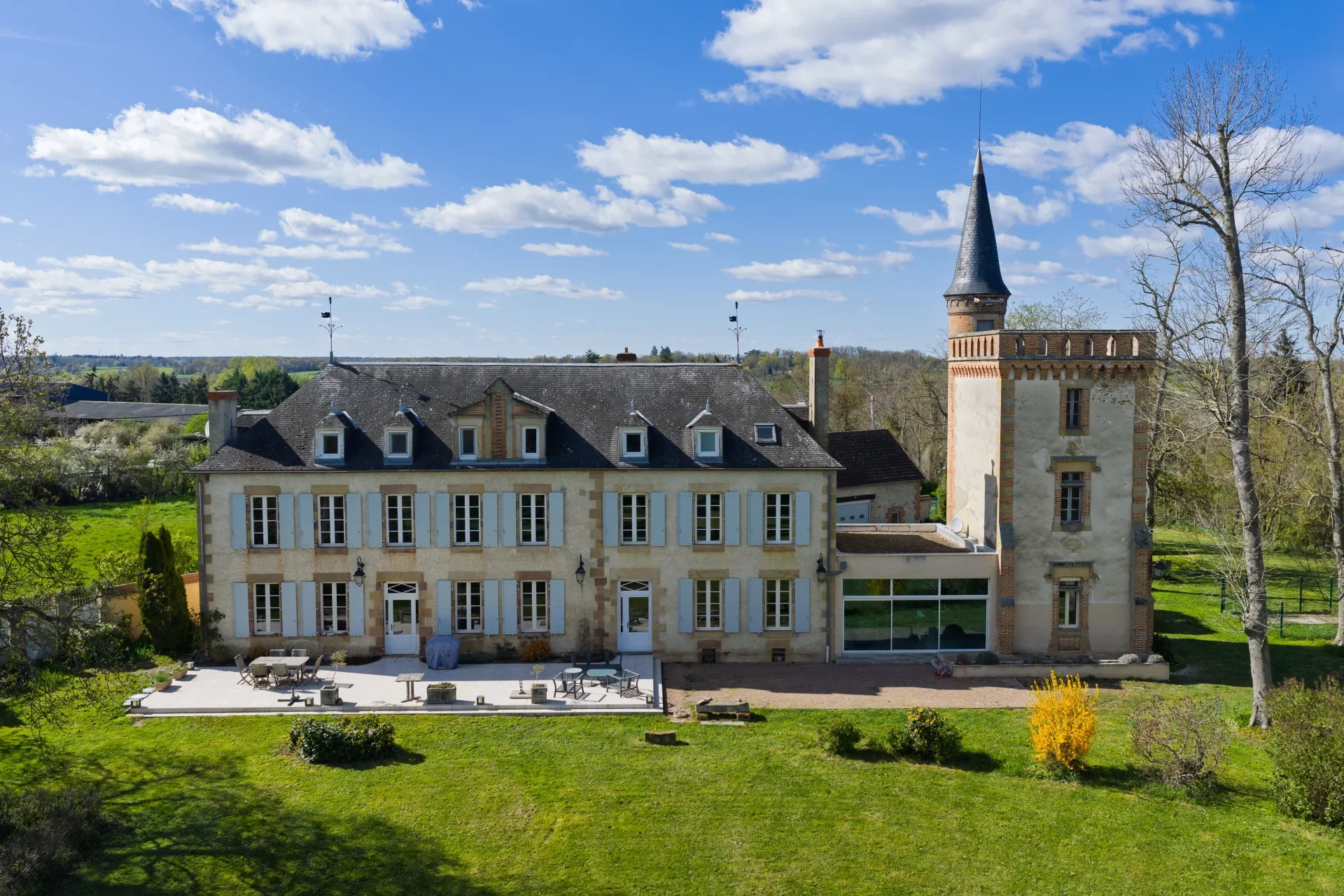 €895,000