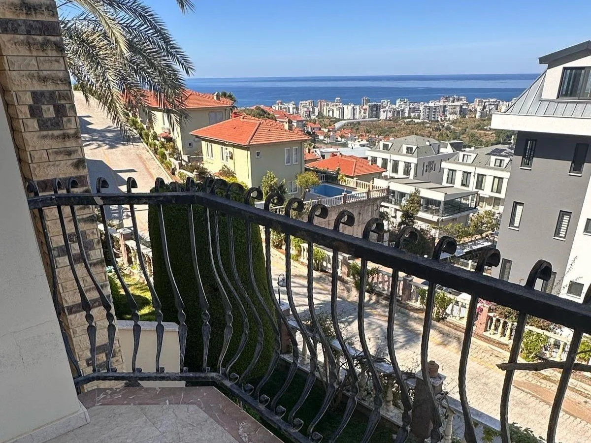 €165,000