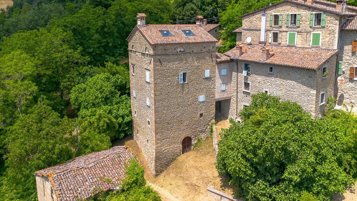 €250,000