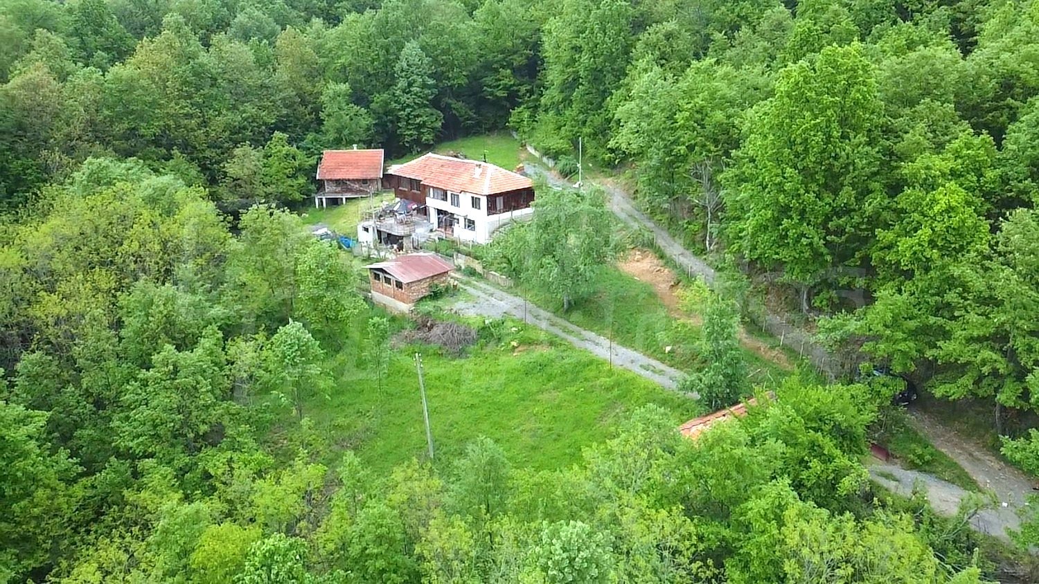 €150,000