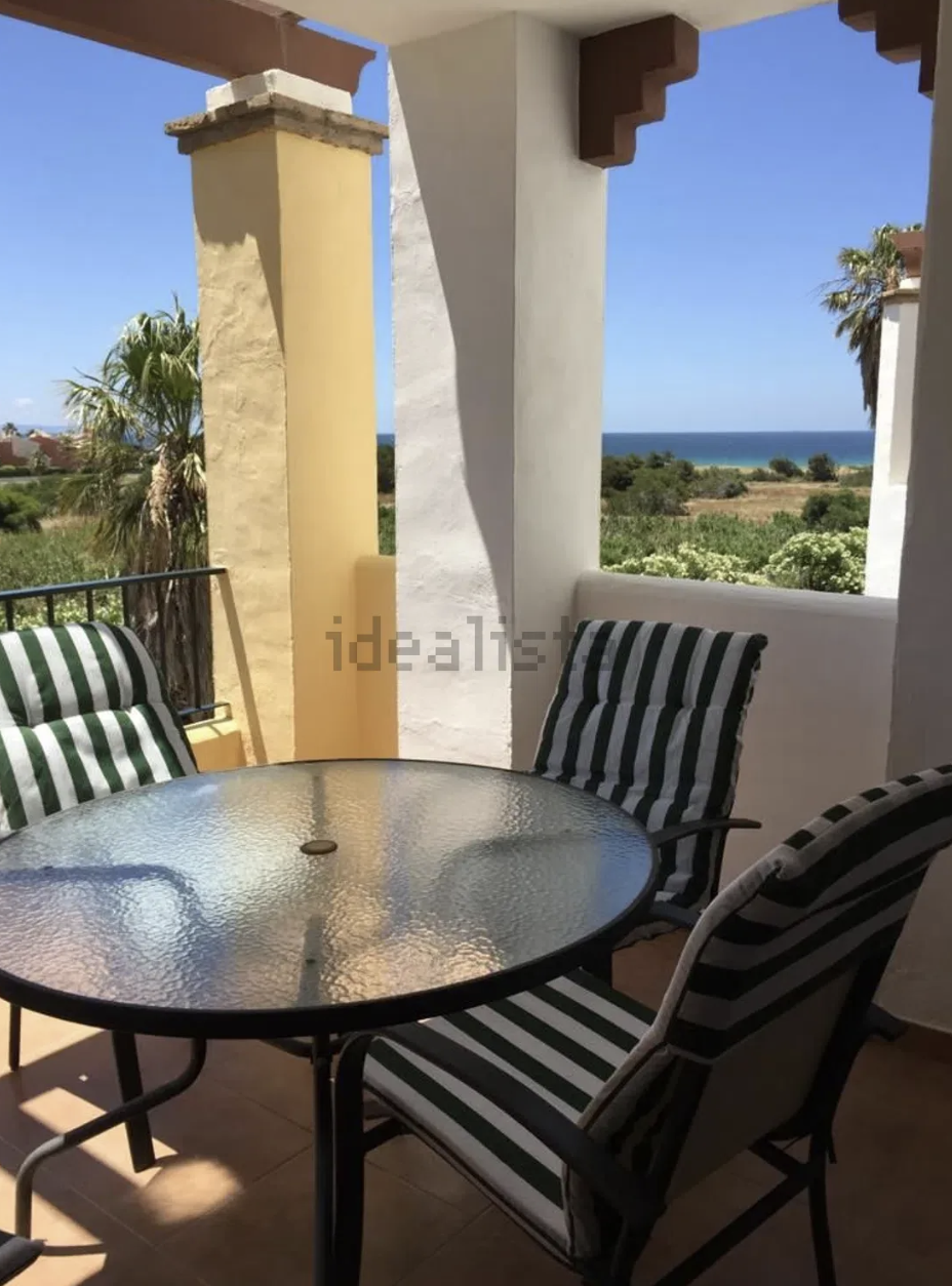 €1,000/month