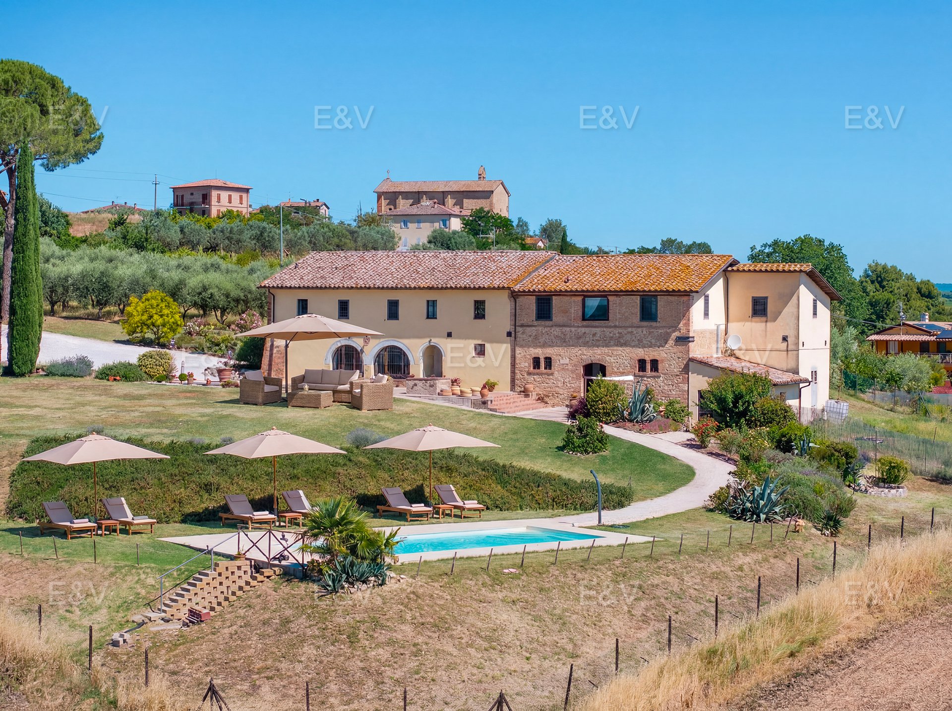 €795,000