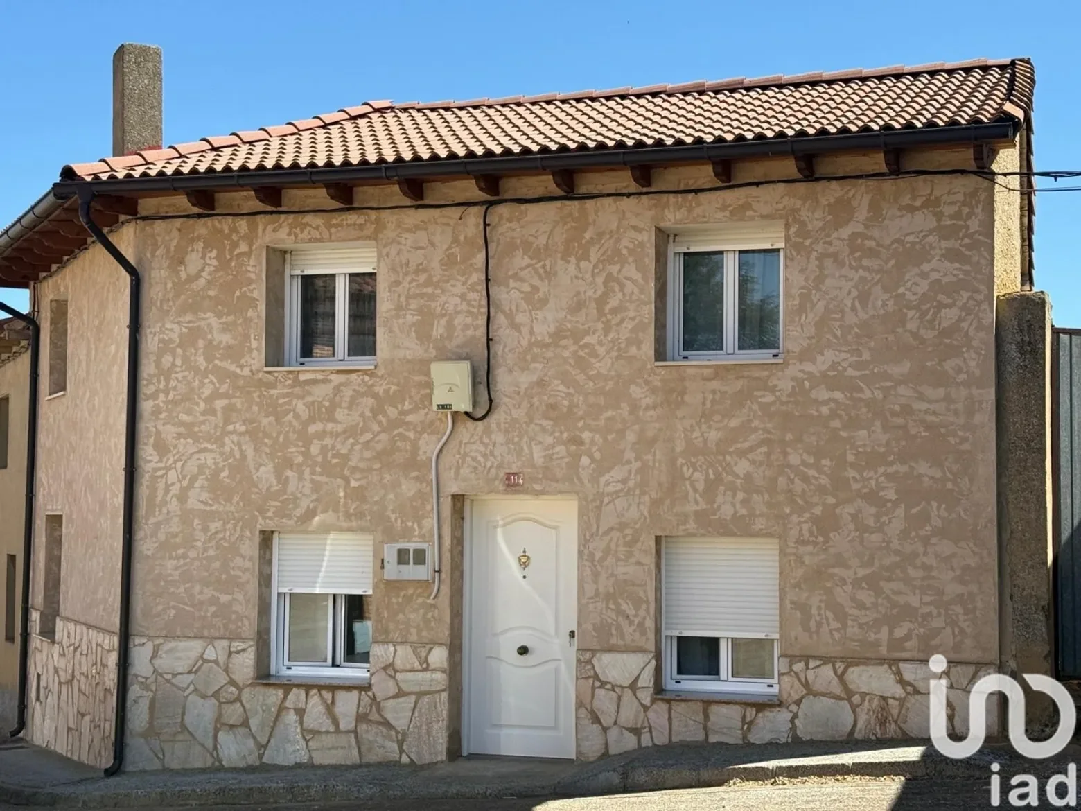 €73,500