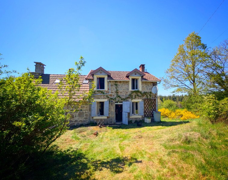 €104,500
