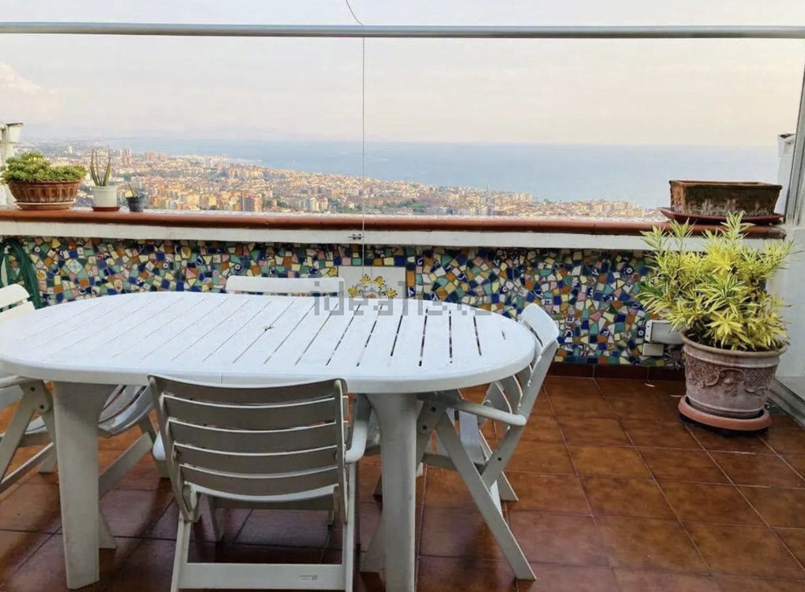 €950/month