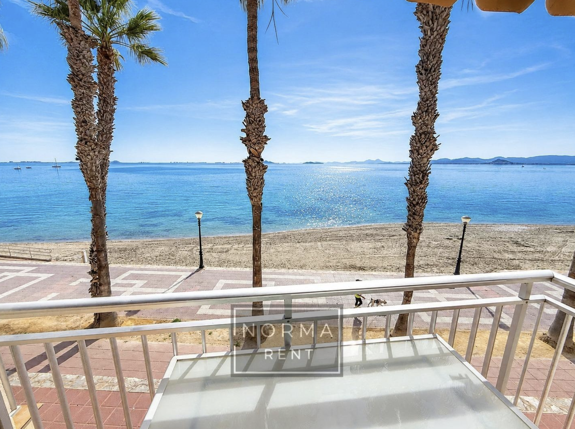 €700/month