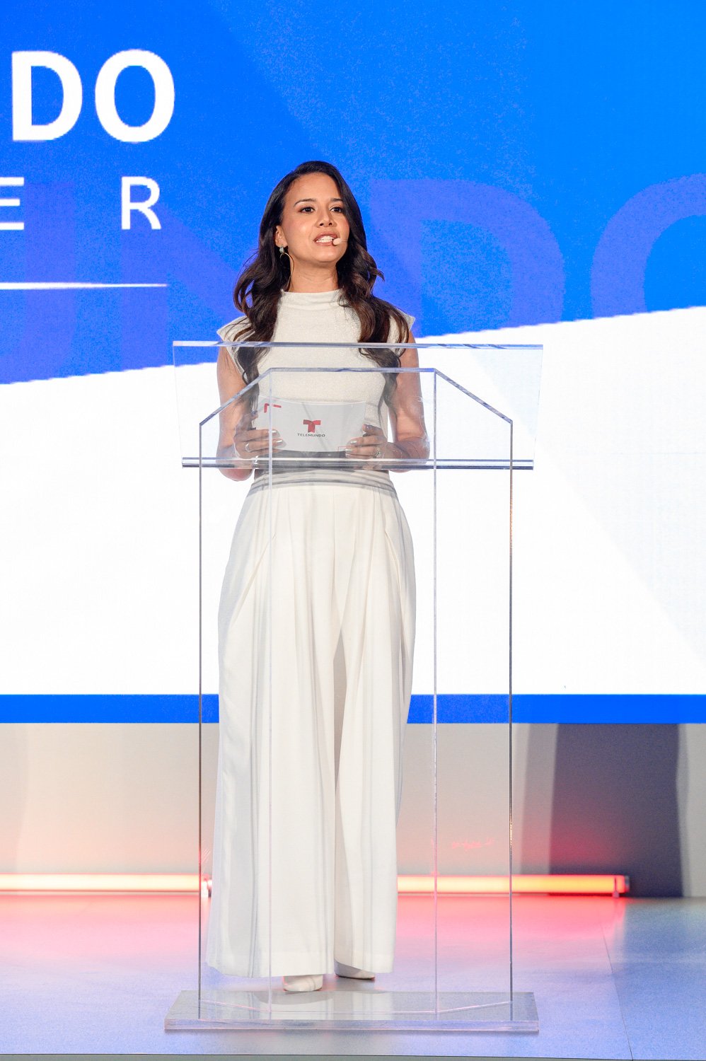 Miami_Corporate_Event_Photographer_Telemundo_Center_Ivan_Apfel_JC1_8869-Edit.jpg