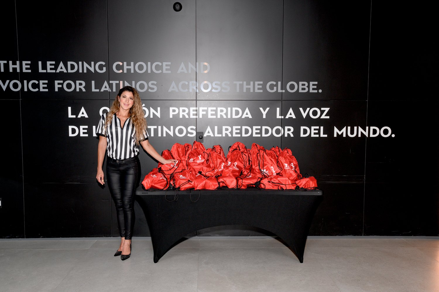 Miami_Corporate_Event_Photographer_Telemundo_Center_Ivan_Apfel_IAP_2777-Edit.jpg