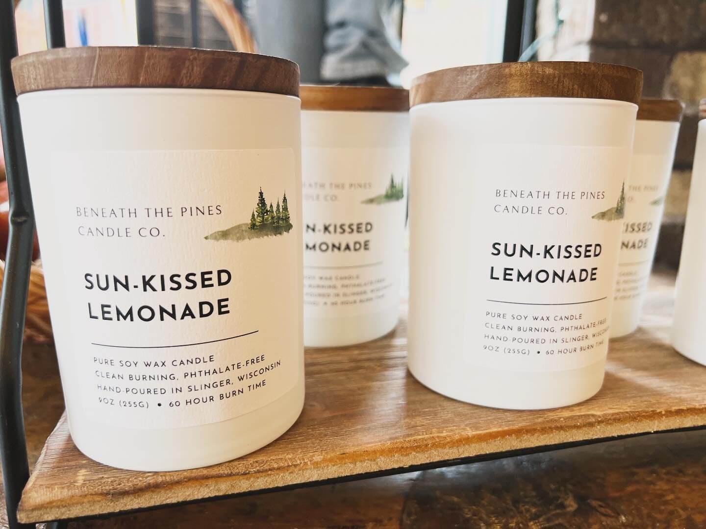 ☀️ EXCLUSIVE ITEM! ☀️
Kristi from @beneaththepinescandleco created an exclusive scent. Sun-kissed Lemonade can only be found here at The Local Collective! 🍋💜