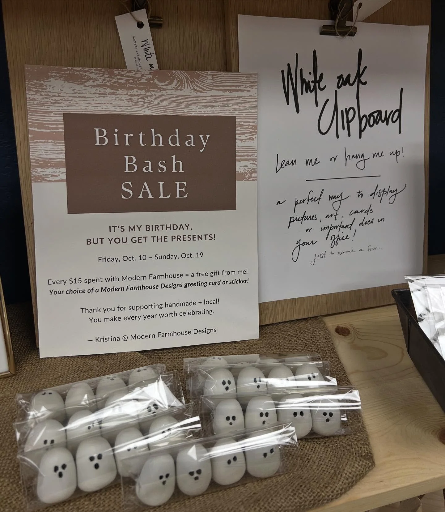 Kristina from @modernfarmhousedesigns is celebrating her birthday! Which means every $15 spent in her space you will get a free greeting card or sticker!! Now through the 19th only! 🙌
HAPPIEST BIRTHDAY KRISTINA!! 🎂