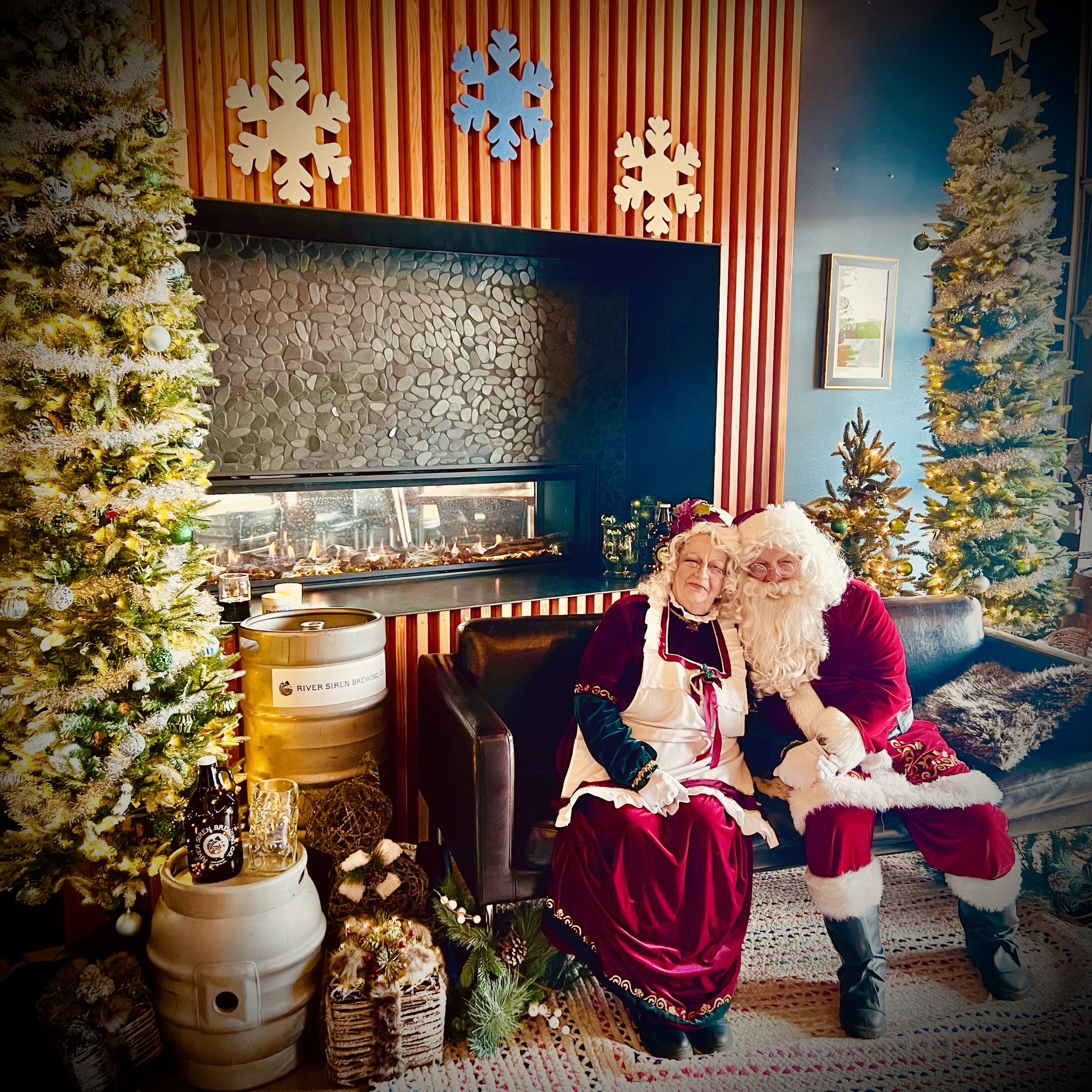 Pictures with Santa and Mrs. Claus