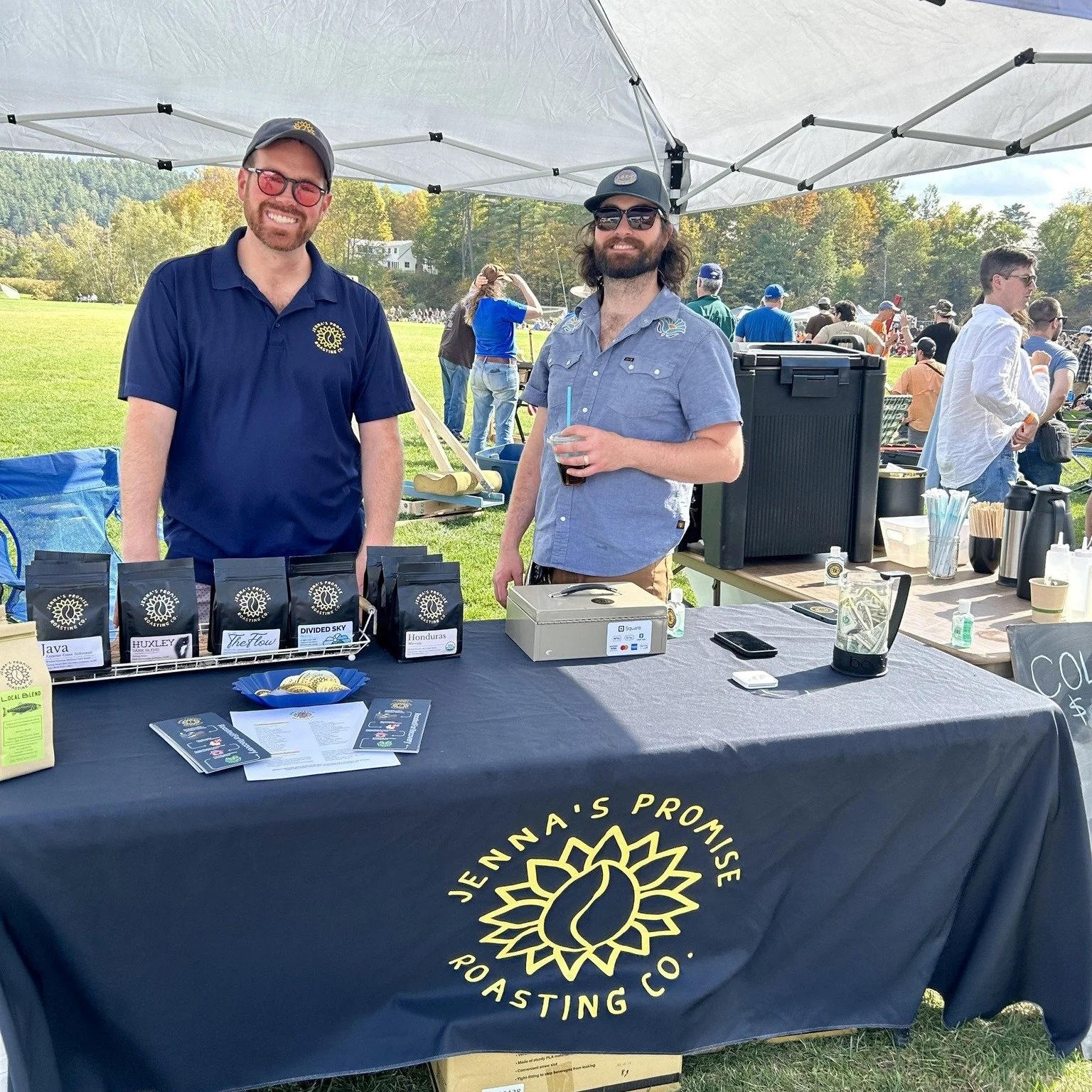A heartfelt thank you to everyone who stopped by, purchased a bag or cup of coffee, and took the time to learn more about Jenna's Promise and our craft roastery at the 16th Annual Pumpkin Chuckin’ Festival in Stowe, VT.
An extra special thanks