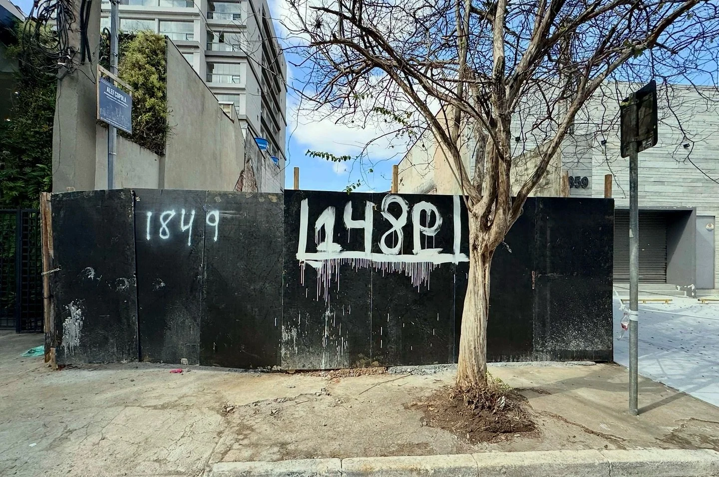 Loading coordinates&hellip;