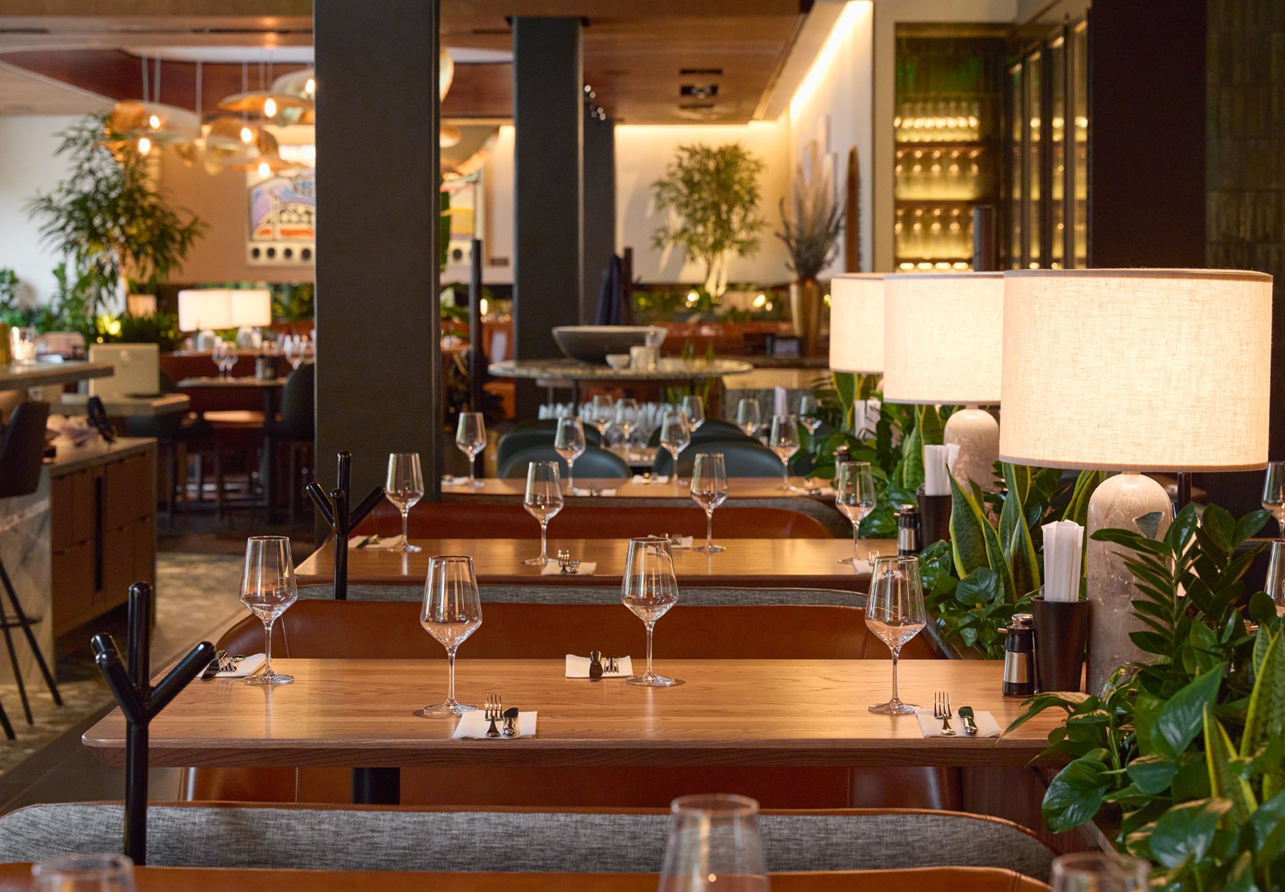 JOEY Restaurant Valley Fair, Santa Clara - Peregrine Millwork Ltd.
