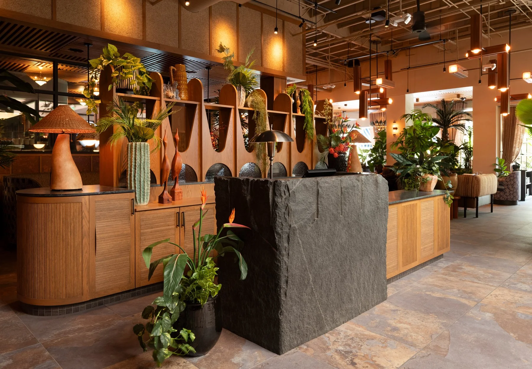 Earls Kitchen + Bar Waikiki, O’ahu - Peregrine Millwork Ltd.