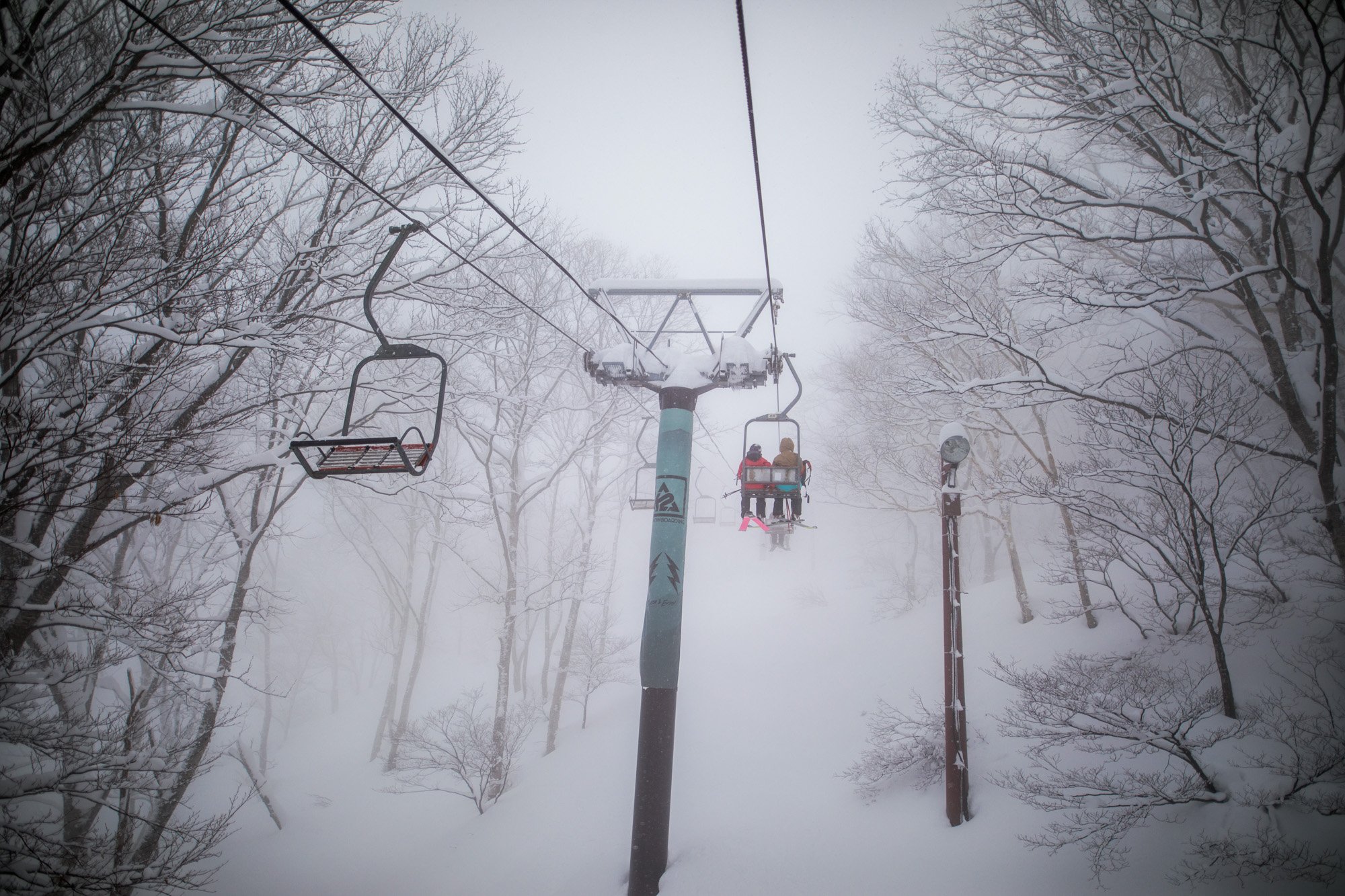 Zoya-Lynch-Skiing-Photography-Japan-6.jpg