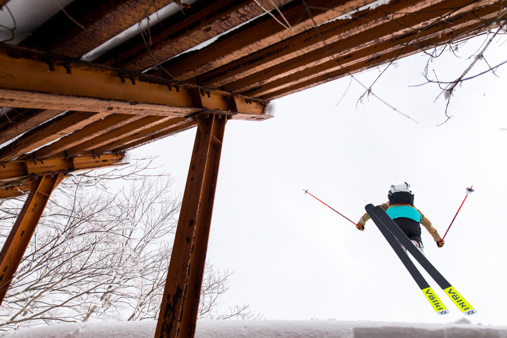 Zoya-Lynch-Skiing-Photography-Japan-27.jpg