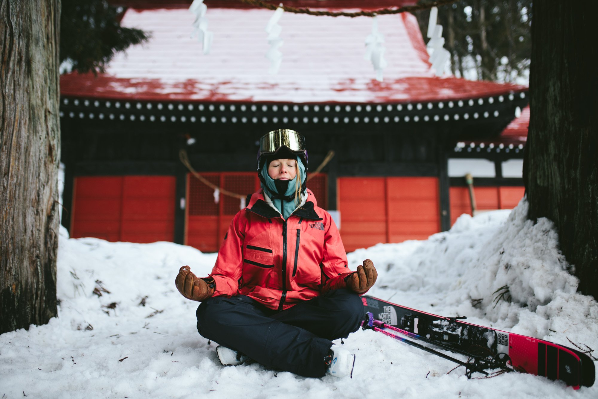 Zoya-Lynch-Skiing-Photography-Japan-136.jpg