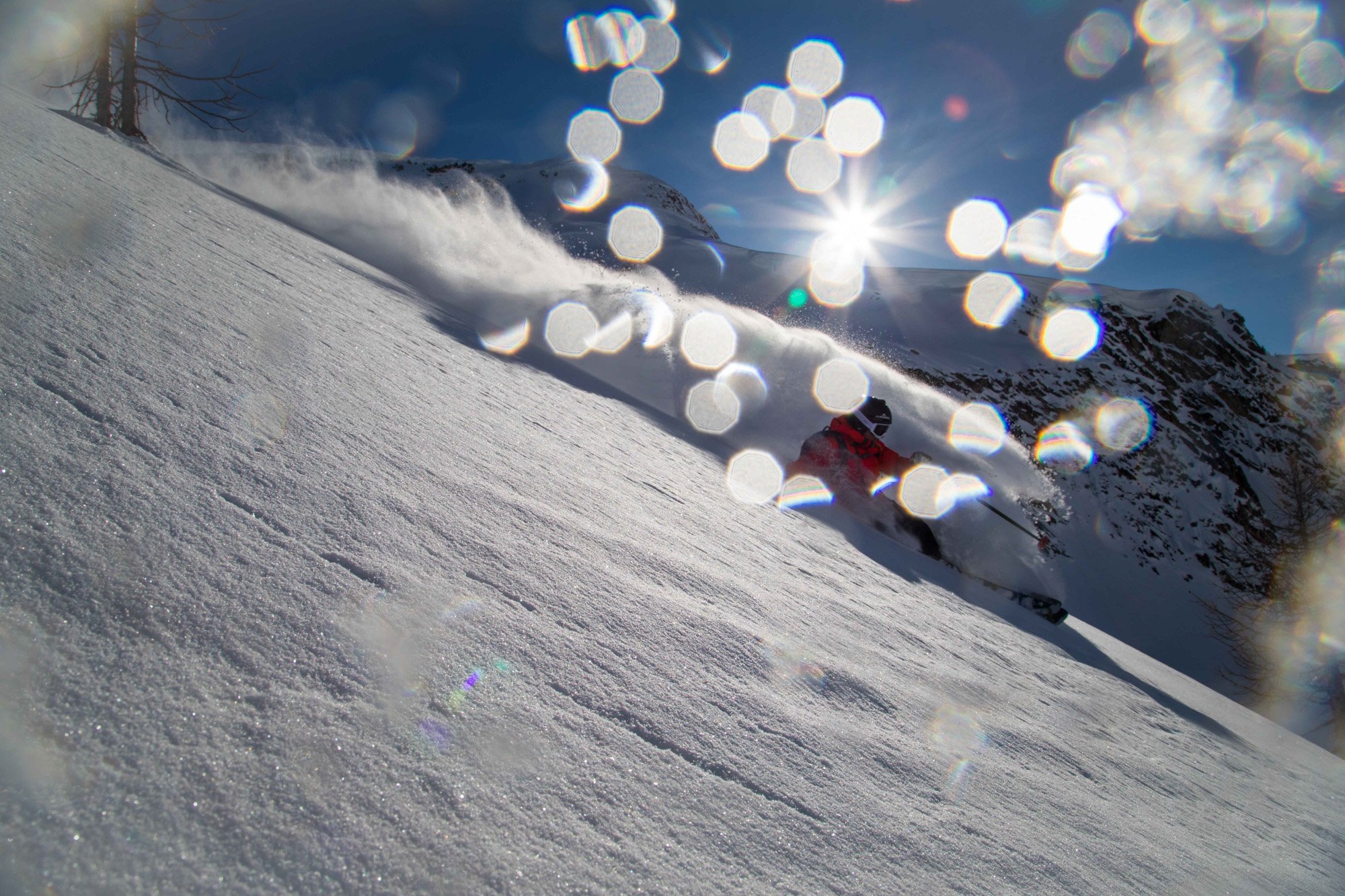 Zoya-Lynch-Stellar-Heli-Skiing-Photographer-19.jpg