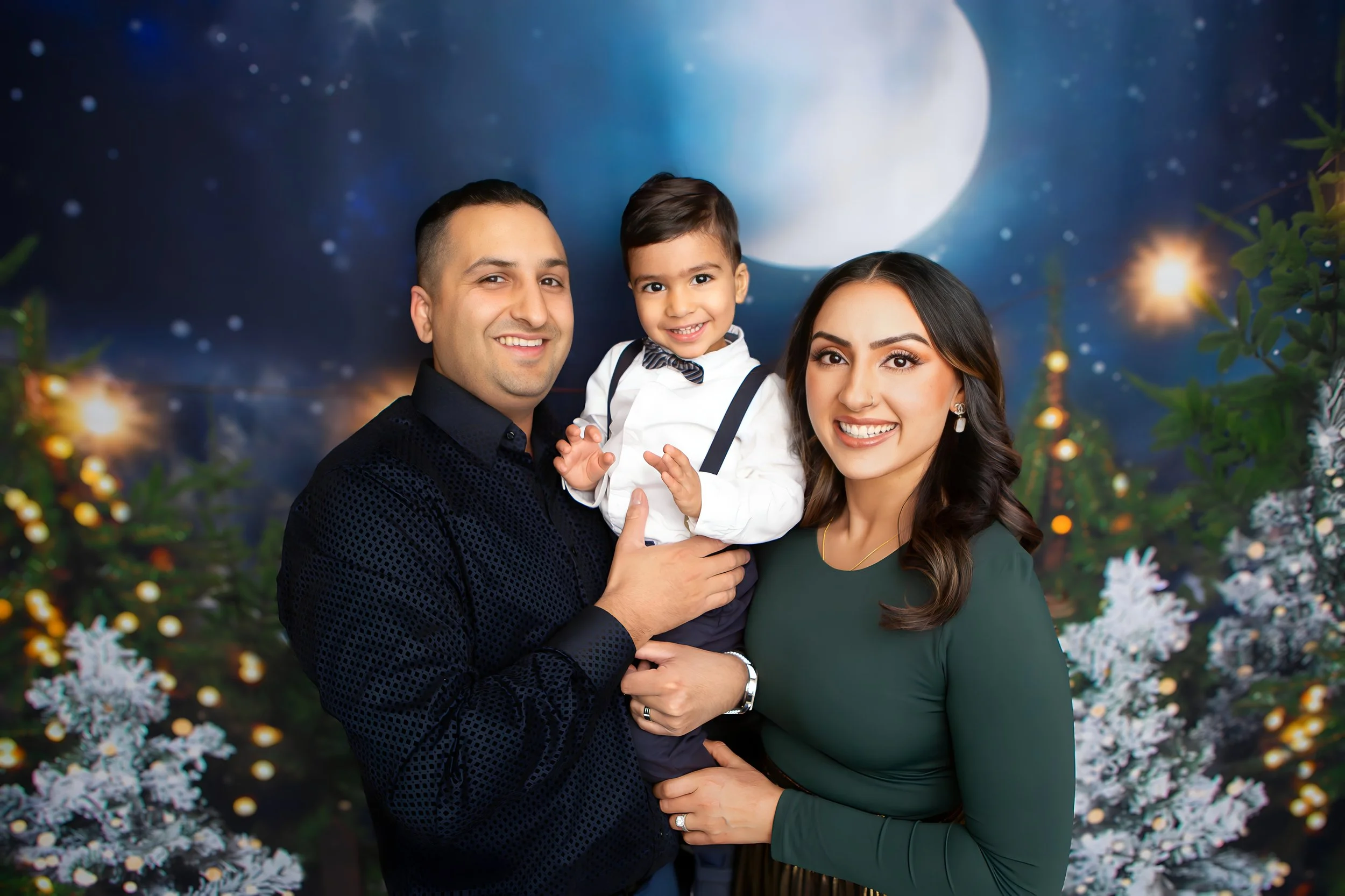 Christmas Mini Sessions in North Vancouver: Capturing your Christmas Card Photos Early!