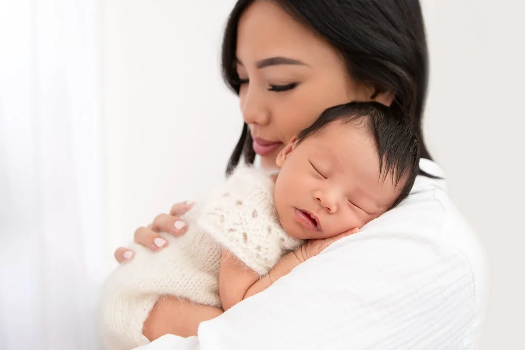 North Vancouver Newborn Photographer (1 of 1).jpg