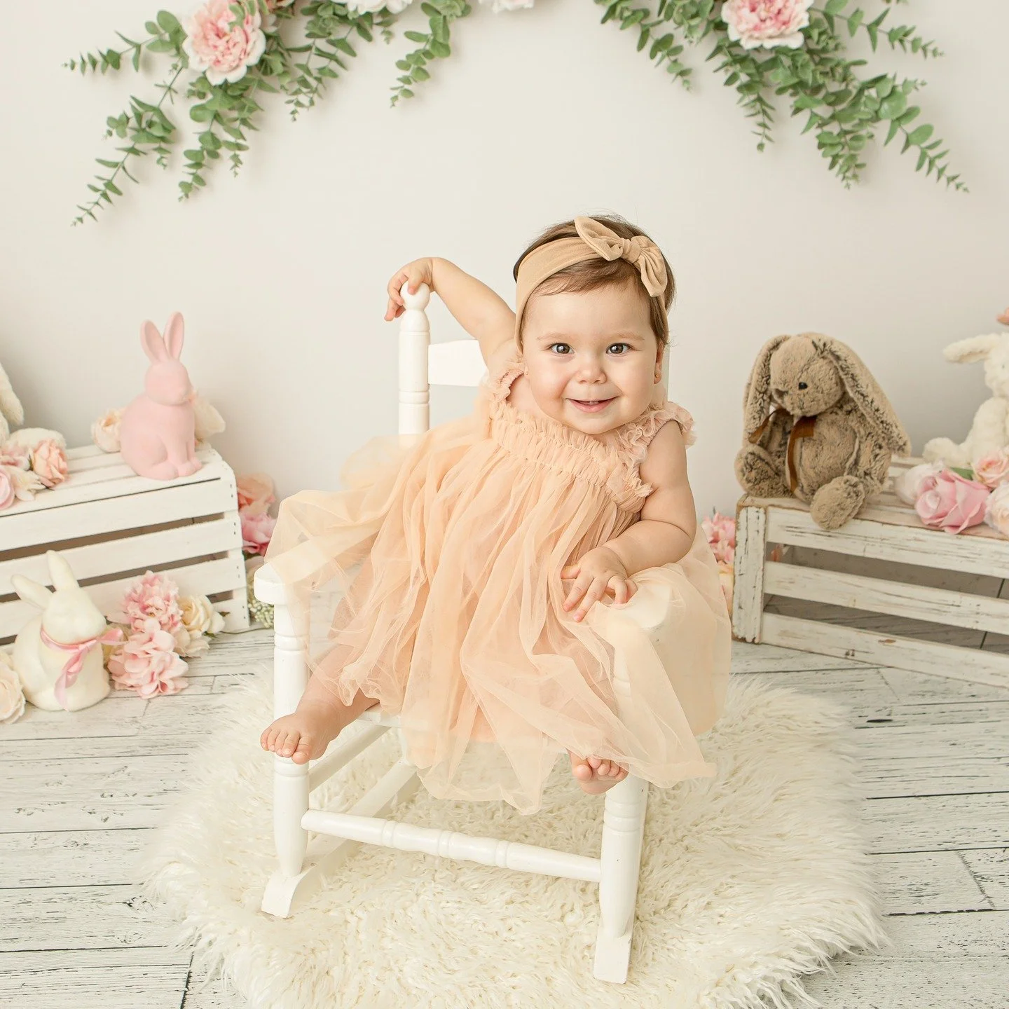 How many bunnies do you see?! 

This was a one-year cake smash session, but easily could have been an Easter session!

#vancouveroneyearsession #vancouverphotographer #vancouverbaby 
#yvrbaby #vancouverbabyphotography #northvancouverbabyphotographer