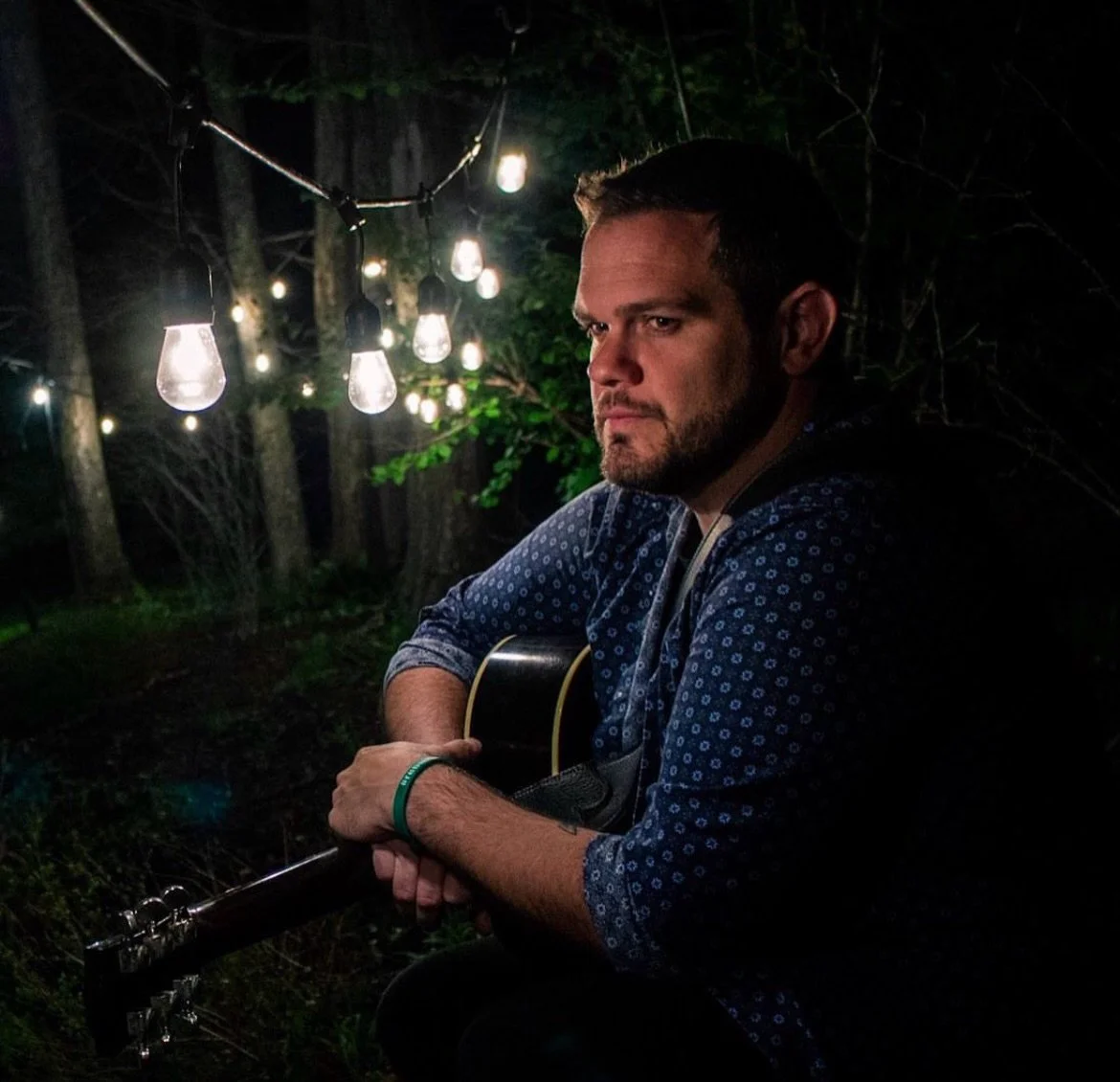 Through his music Benny Bassett consistently seeks to bridge the gap between meaningful moments and the broader human condition. He will be here Sunday, 3/29, to take us on that journey!

🗓️Sunday, March 29
⏰5-7PM

_
#CedarCrestNM #RumorBrewing #NMB