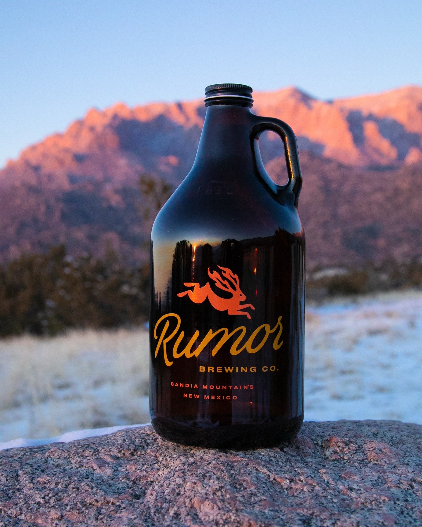 Mountain miles call for mountain-made beer, don&rsquo;t forget to grab a growler before your next adventure! 🌄🍺

_
#CedarCrestNM #RumorBrewing #NMBeer #NMEats #EastMountains