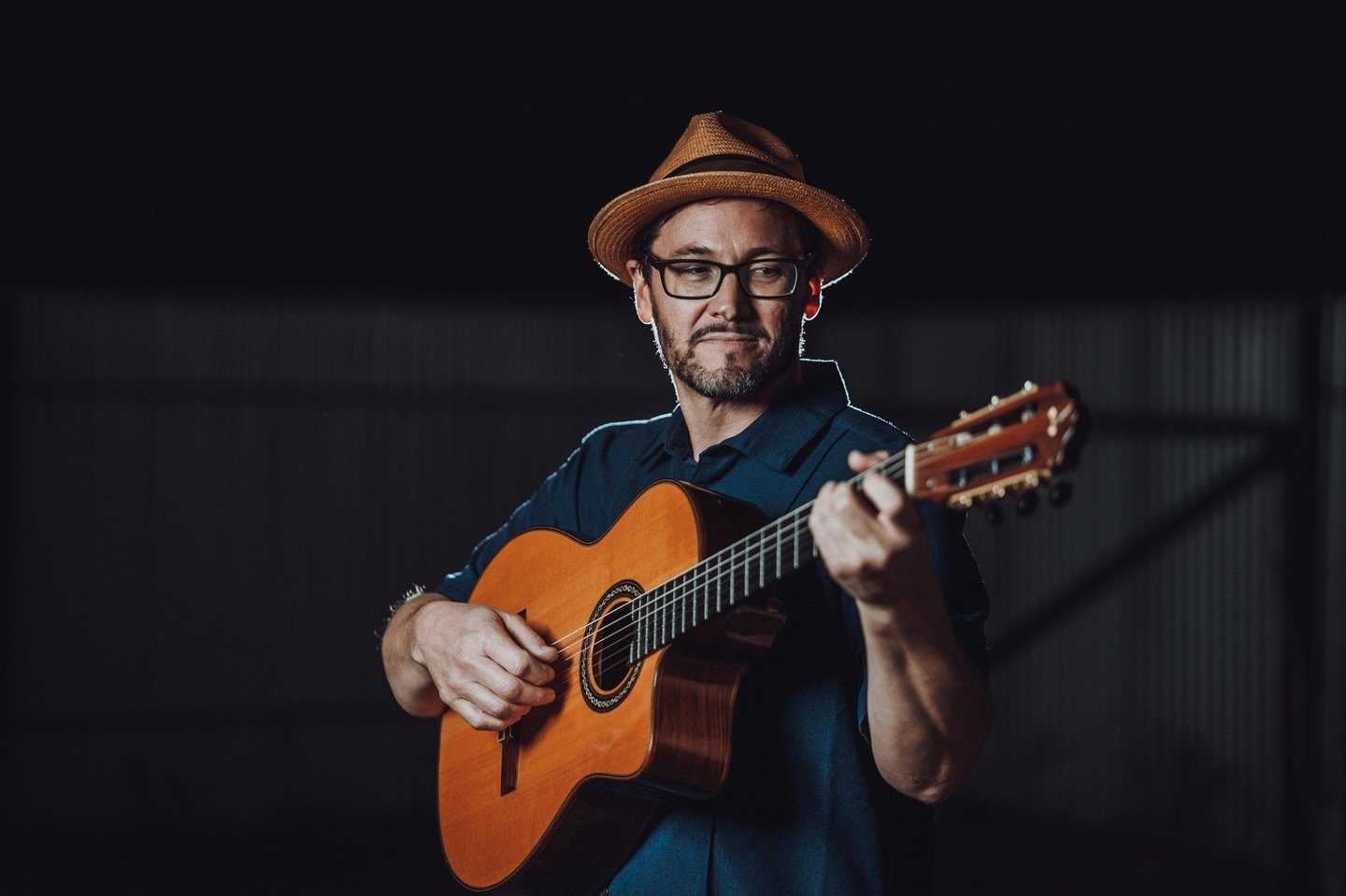 Join us for an evening of live music with Casey Mraz, multi-instrumentalist, songwriter, playwright, and composer brings a unique and dynamic sound to the stage!
🗓️ Sunday, April 12
⏰ 5-7PM

_
#CedarCrestNM #RumorBrewing #NMBeer #NMEats #EastMountai