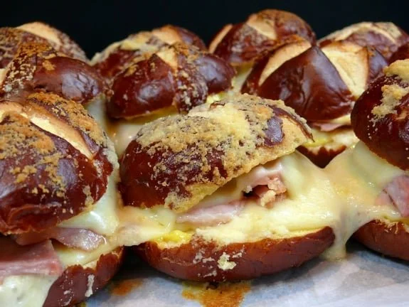 Ham-and-Havarti-Sliders-on-Parmesan-and-Butter-Topped-Pretzel-Buns.jpg