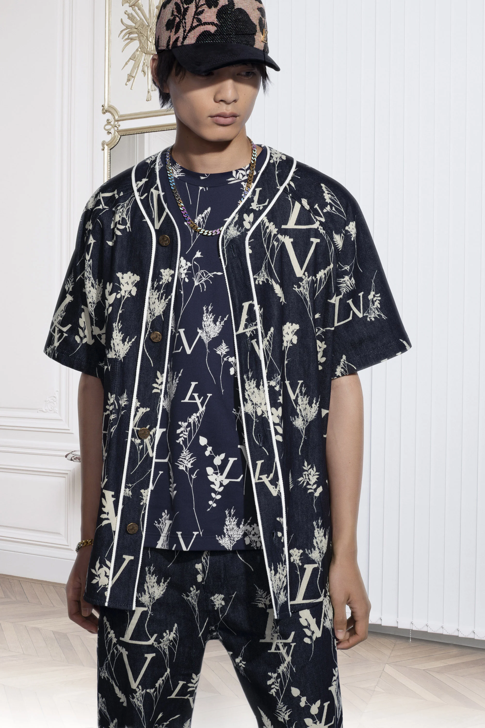 dayfornight_LV_DESIGN_Editorial_070_049_055 RB_gs_v5.jpg