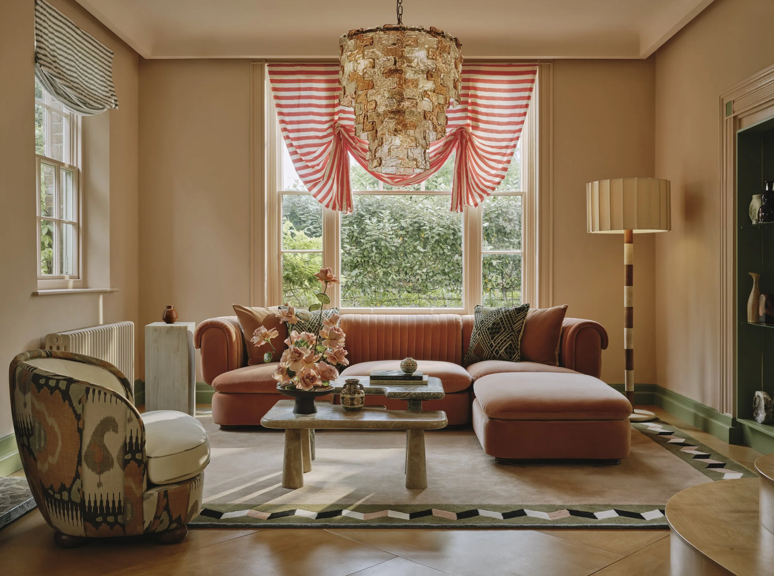 Shot-01-Rava-Sofa-093-Hero_ef_V1.jpg