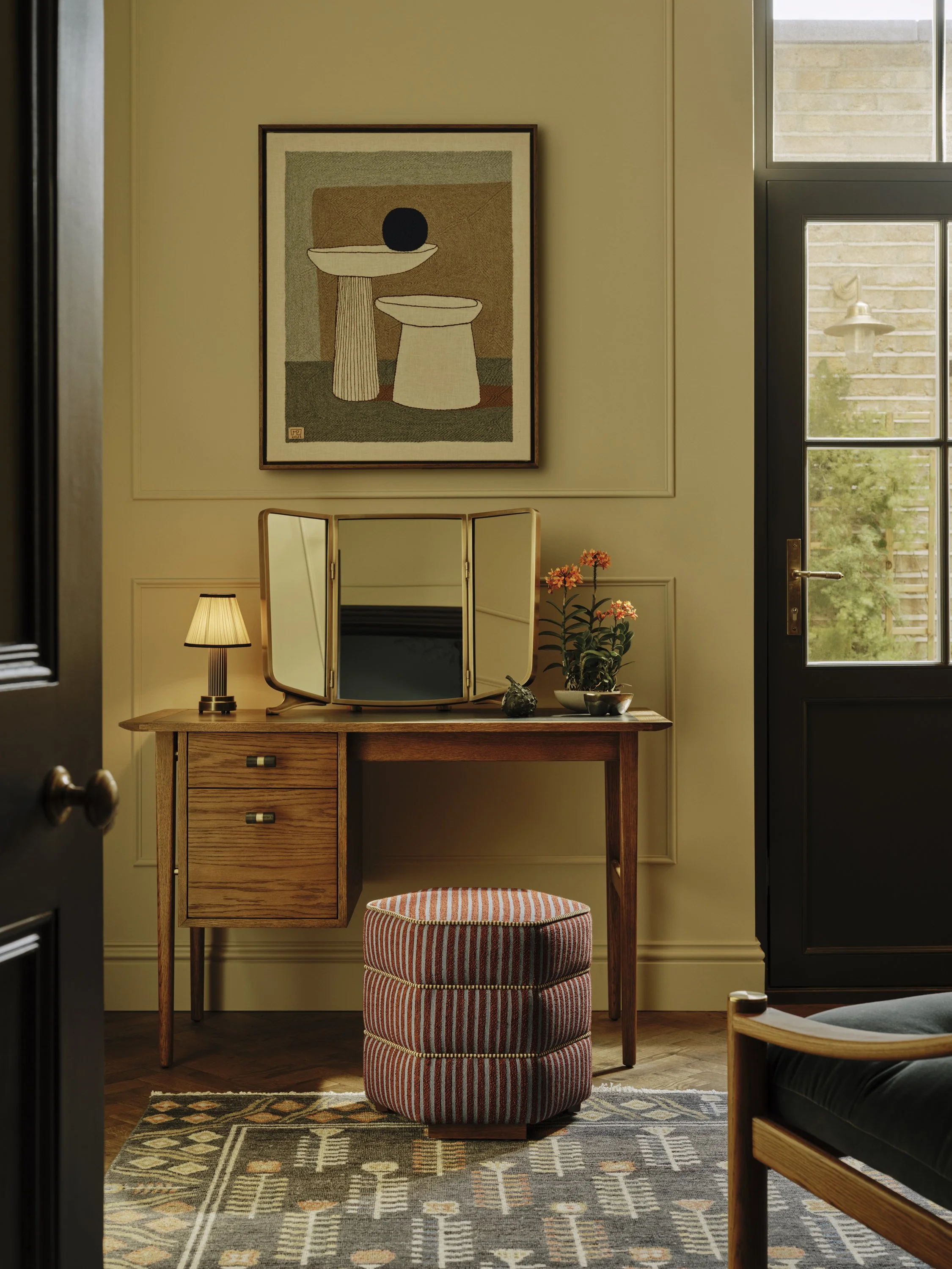 Shot-37-Aldo-Desk-1369_ef.jpg