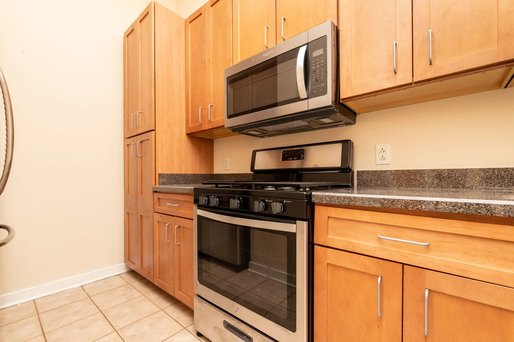 1951 W 26th 316-3.jpg