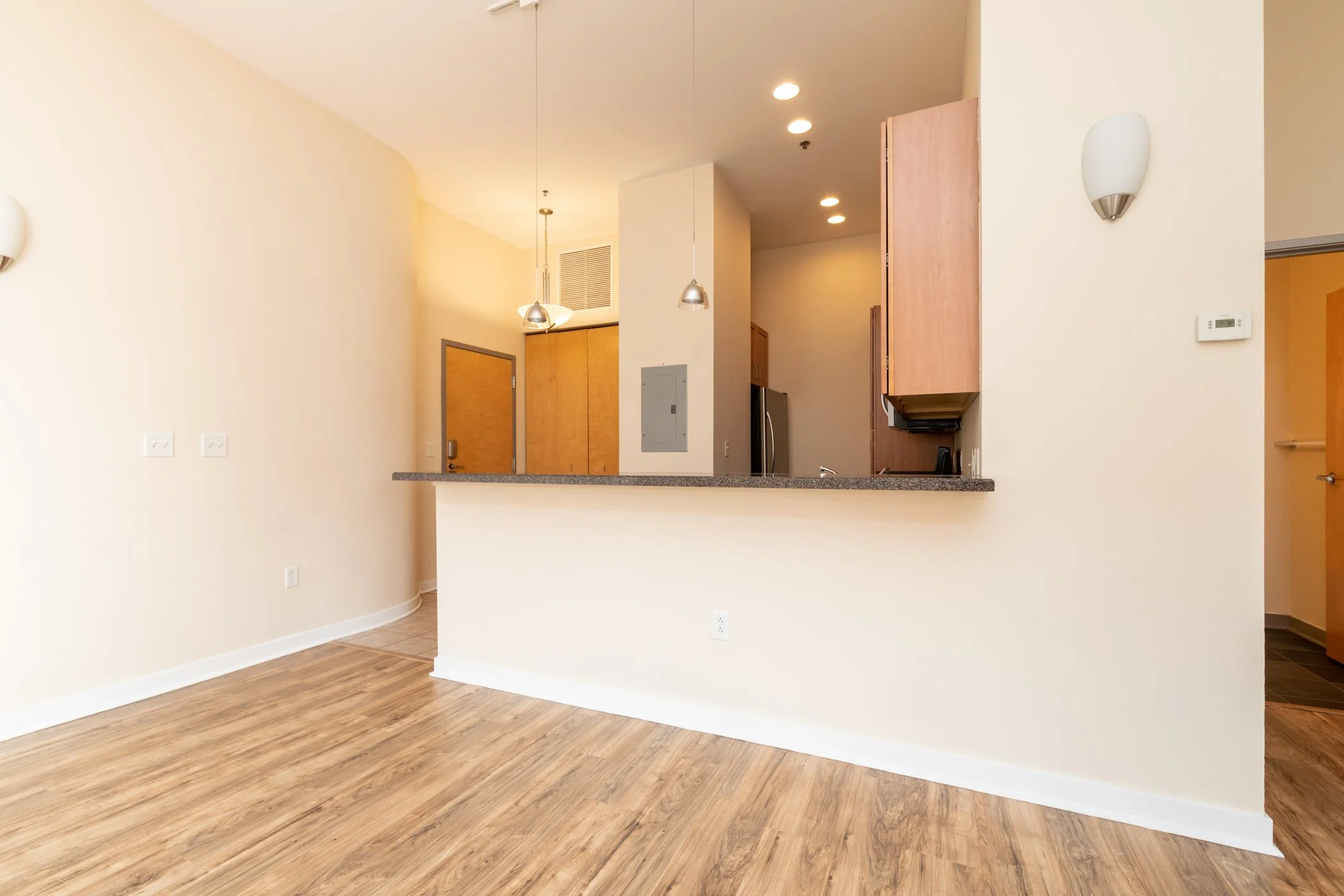 1951 W 26th 316-7.jpg