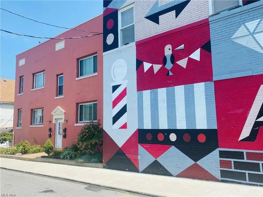 1387 W 69th St #4 in Cleveland’s Detroit Shoreway Neighborhood