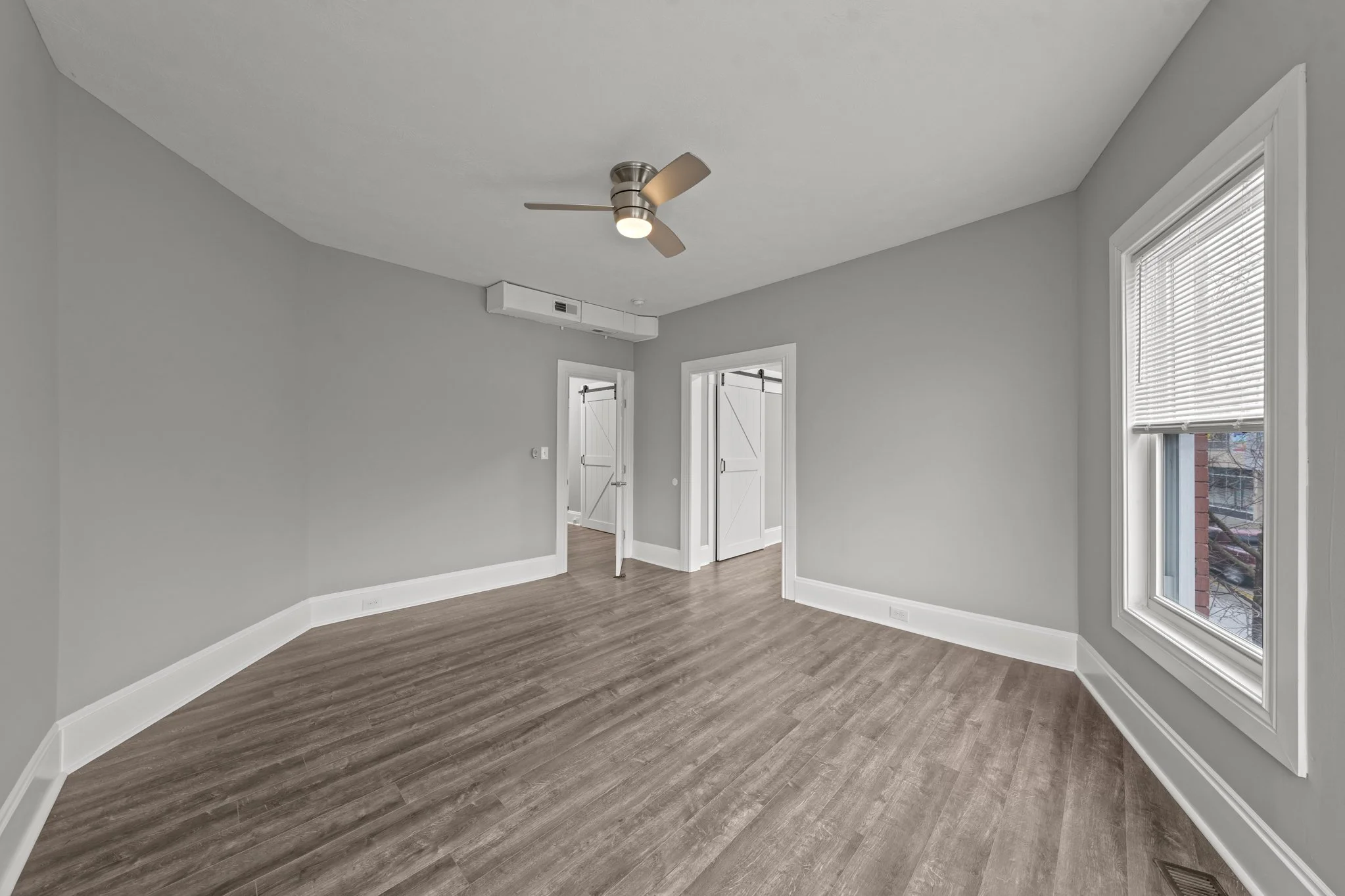 ShanerShots - 6812 Detroit #2 -11bedsuite.jpg