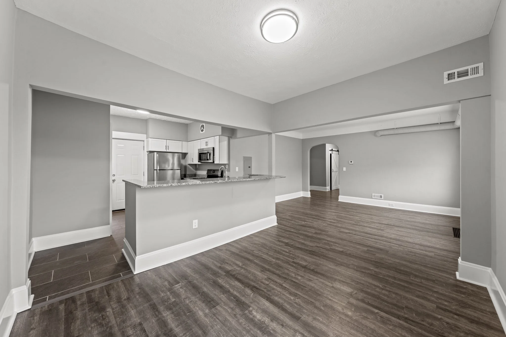 ShanerShots - 6812 Detroit #2 -27kictehnlivingdining.jpg