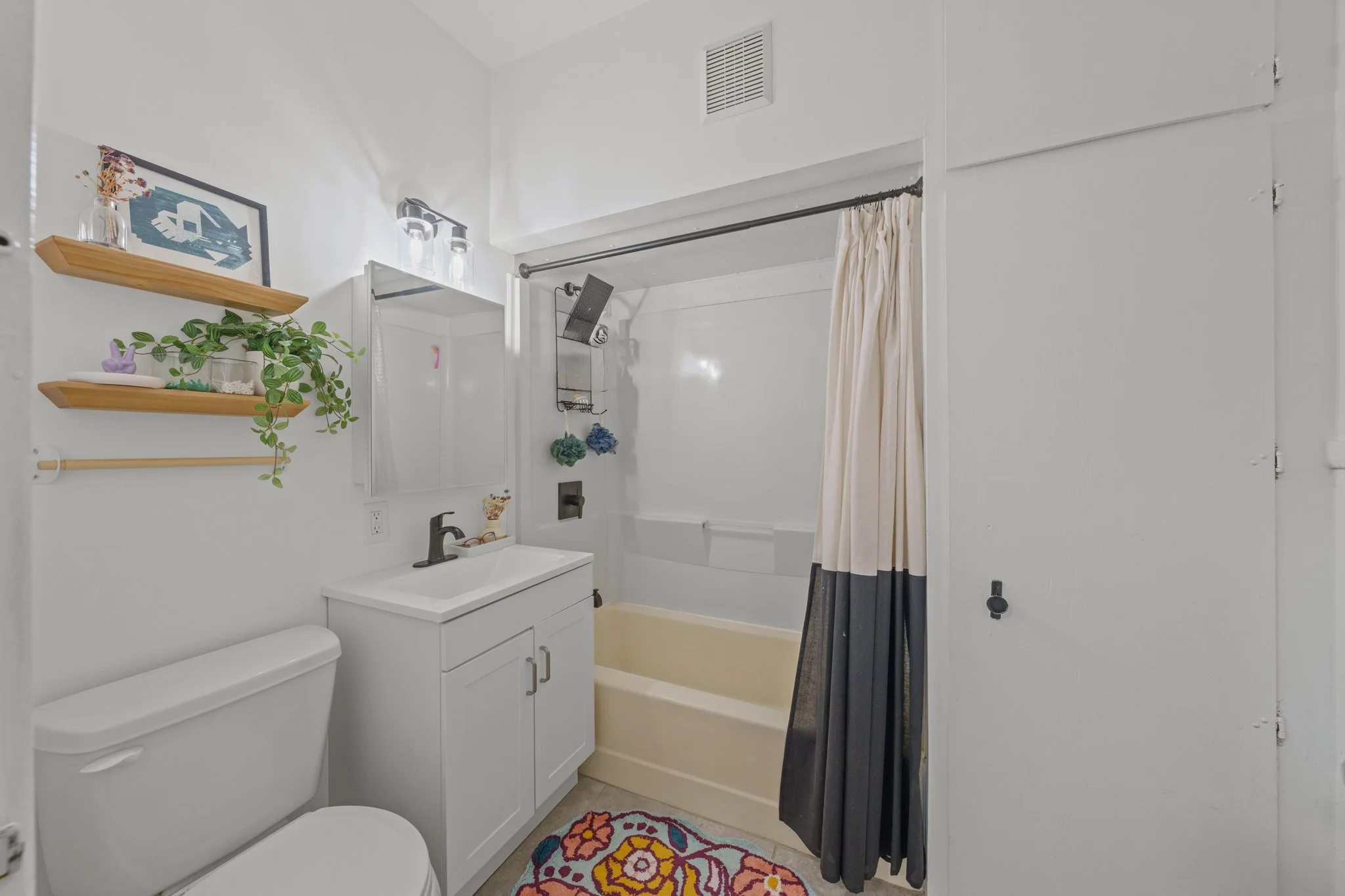 ShanerShots -1356 W 58th-30.jpg